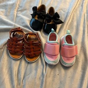 3 pairs size 2 baby toddler girl shoes nwot Gymboree , wonder nation